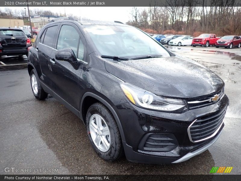 Mosaic Black Metallic / Jet Black 2020 Chevrolet Trax LT