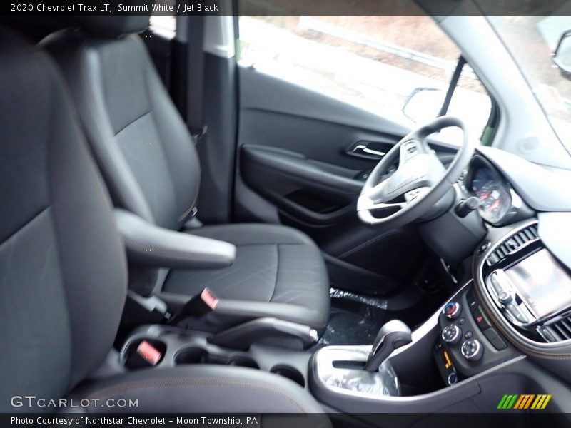 Summit White / Jet Black 2020 Chevrolet Trax LT