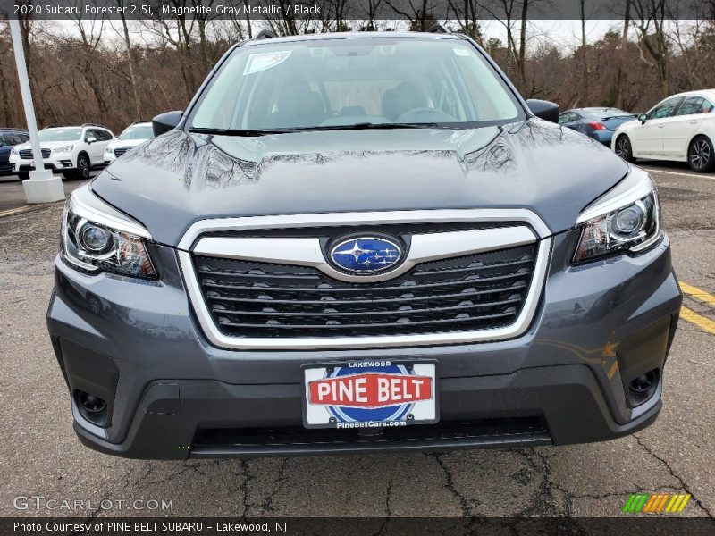 Magnetite Gray Metallic / Black 2020 Subaru Forester 2.5i