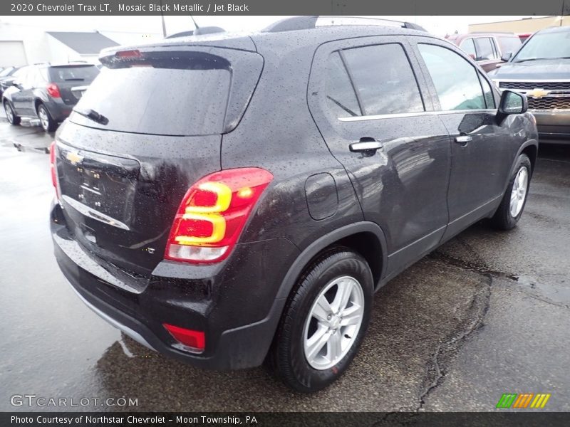 Mosaic Black Metallic / Jet Black 2020 Chevrolet Trax LT