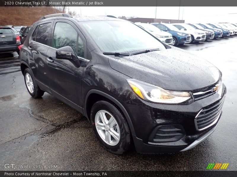 Mosaic Black Metallic / Jet Black 2020 Chevrolet Trax LT