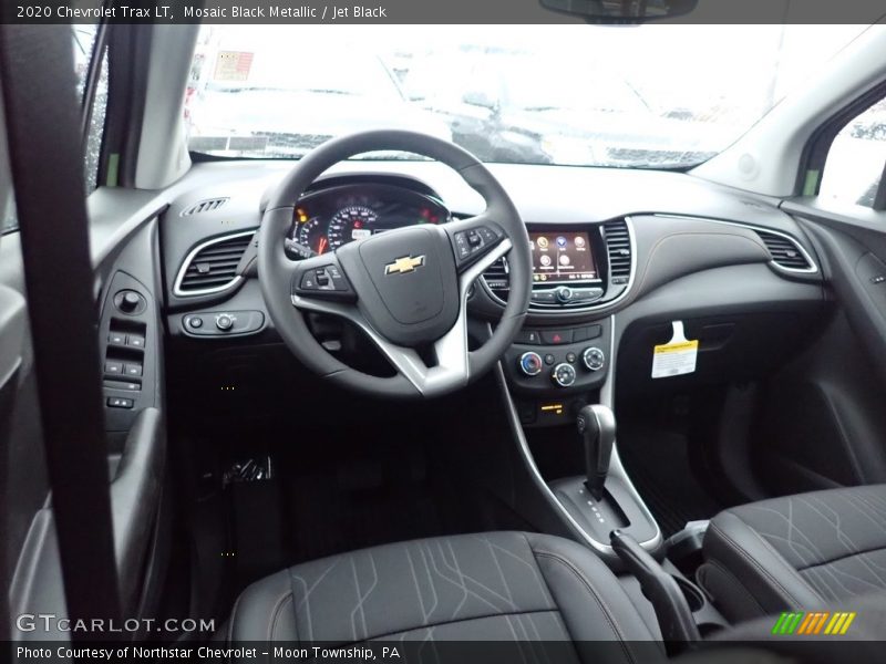 Mosaic Black Metallic / Jet Black 2020 Chevrolet Trax LT