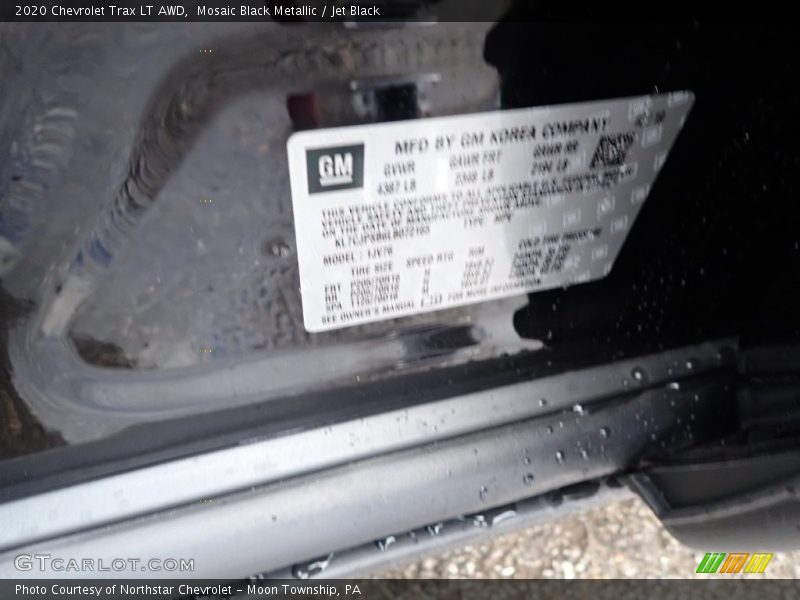 Mosaic Black Metallic / Jet Black 2020 Chevrolet Trax LT AWD