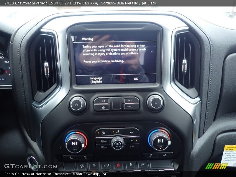 Controls of 2020 Silverado 1500 LT Z71 Crew Cab 4x4