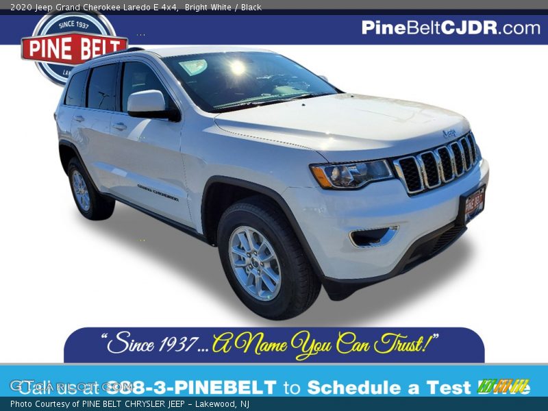 Bright White / Black 2020 Jeep Grand Cherokee Laredo E 4x4