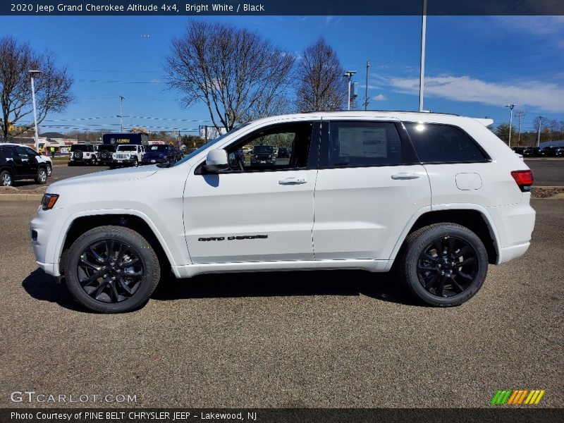 Bright White / Black 2020 Jeep Grand Cherokee Altitude 4x4