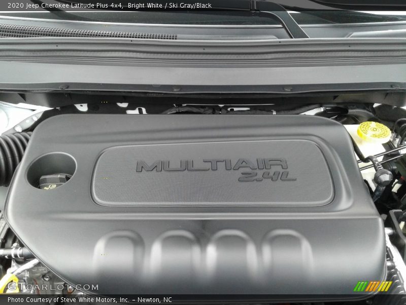 Bright White / Ski Gray/Black 2020 Jeep Cherokee Latitude Plus 4x4