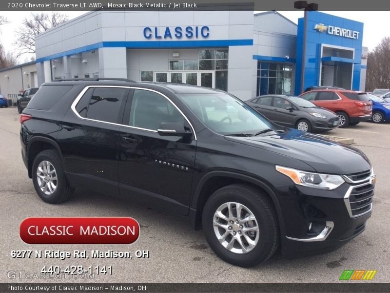 Mosaic Black Metallic / Jet Black 2020 Chevrolet Traverse LT AWD