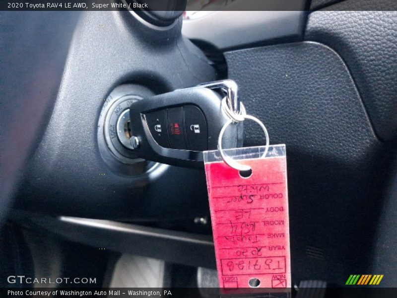 Super White / Black 2020 Toyota RAV4 LE AWD