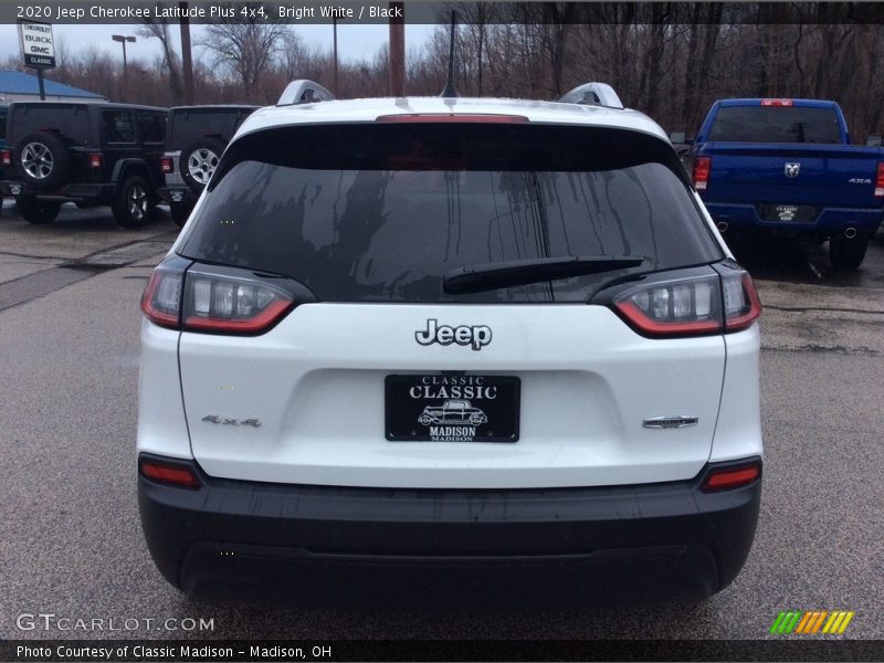 Bright White / Black 2020 Jeep Cherokee Latitude Plus 4x4