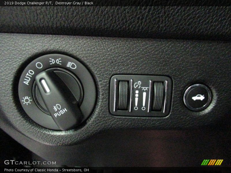 Destroyer Gray / Black 2019 Dodge Challenger R/T