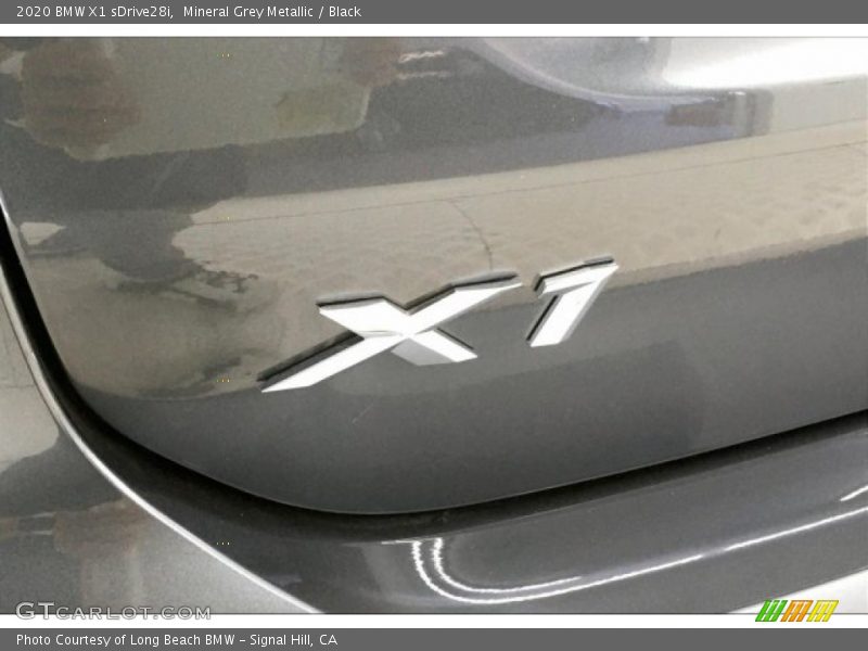 Mineral Grey Metallic / Black 2020 BMW X1 sDrive28i