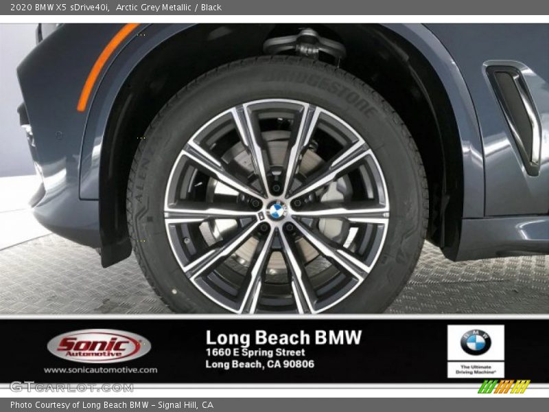 Arctic Grey Metallic / Black 2020 BMW X5 sDrive40i