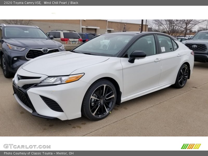 Wind Chill Pearl / Black 2020 Toyota Camry XSE