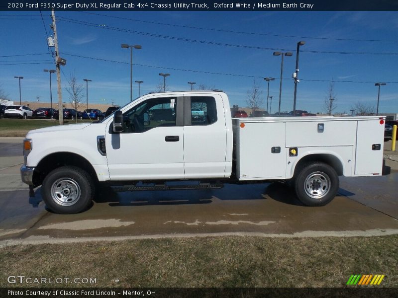 Oxford White / Medium Earth Gray 2020 Ford F350 Super Duty XL Regular Cab 4x4 Chassis Utility Truck