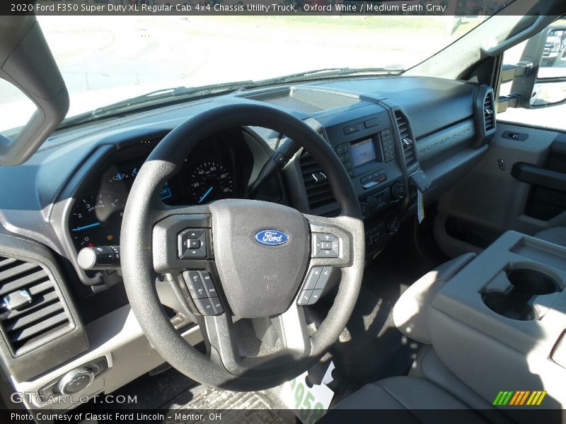 Oxford White / Medium Earth Gray 2020 Ford F350 Super Duty XL Regular Cab 4x4 Chassis Utility Truck