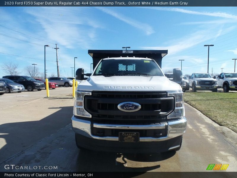 Oxford White / Medium Earth Gray 2020 Ford F350 Super Duty XL Regular Cab 4x4 Chassis Dump Truck