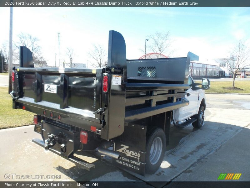 Oxford White / Medium Earth Gray 2020 Ford F350 Super Duty XL Regular Cab 4x4 Chassis Dump Truck