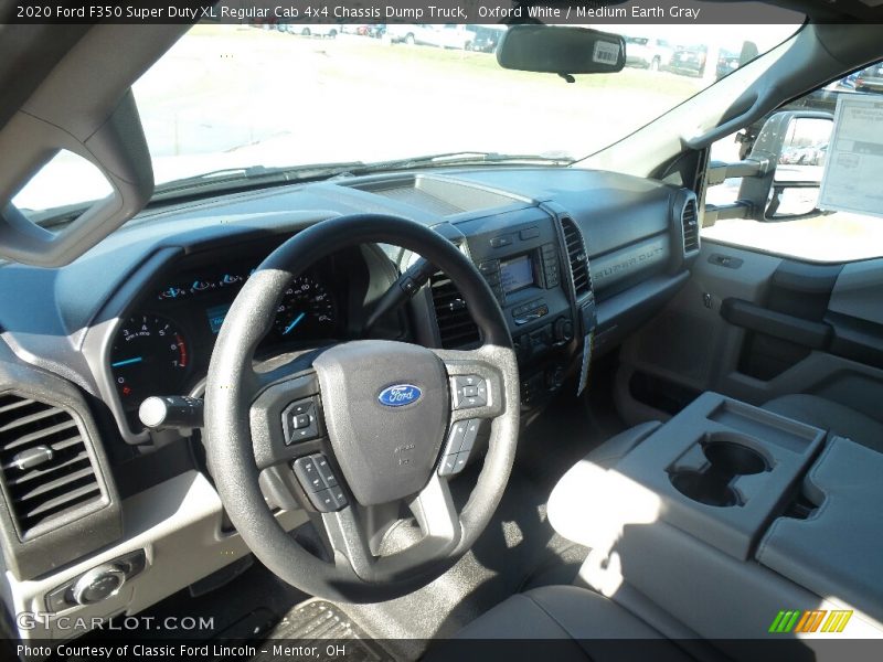 Oxford White / Medium Earth Gray 2020 Ford F350 Super Duty XL Regular Cab 4x4 Chassis Dump Truck