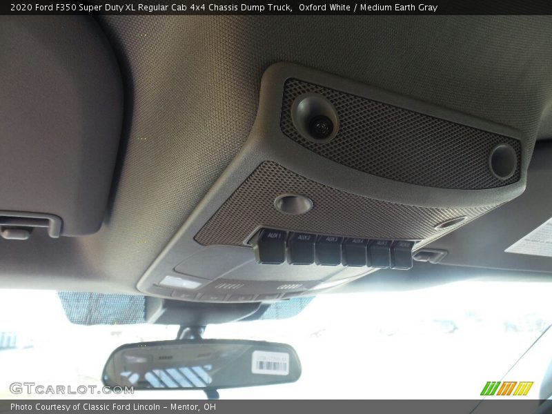 Oxford White / Medium Earth Gray 2020 Ford F350 Super Duty XL Regular Cab 4x4 Chassis Dump Truck