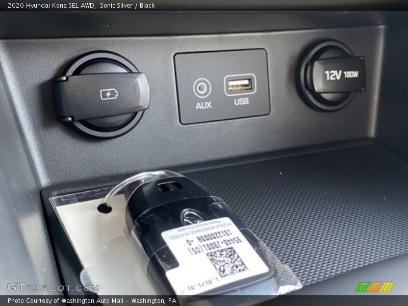 Sonic Silver / Black 2020 Hyundai Kona SEL AWD