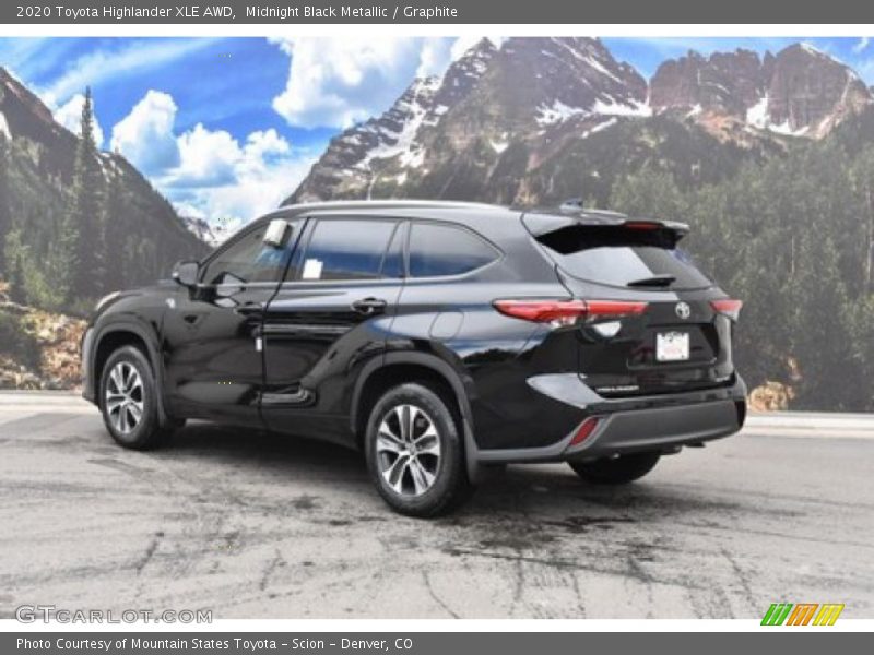 Midnight Black Metallic / Graphite 2020 Toyota Highlander XLE AWD