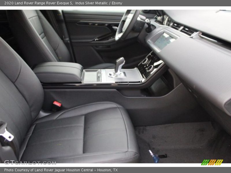 Indus Silver Metallic / Ebony 2020 Land Rover Range Rover Evoque S