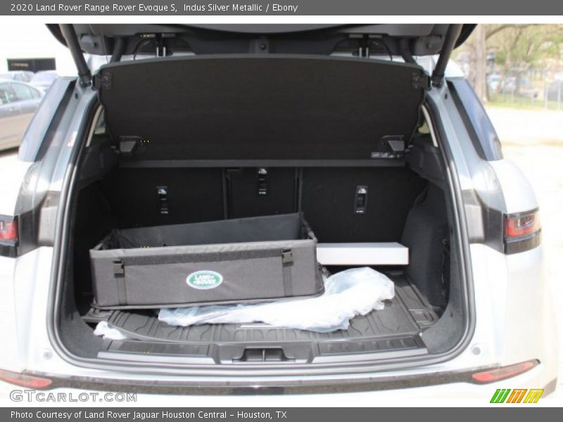 Indus Silver Metallic / Ebony 2020 Land Rover Range Rover Evoque S