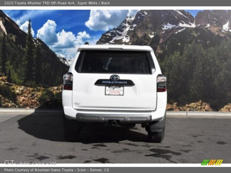 Super White / Black 2020 Toyota 4Runner TRD Off-Road 4x4