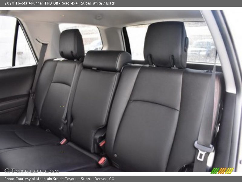 Super White / Black 2020 Toyota 4Runner TRD Off-Road 4x4