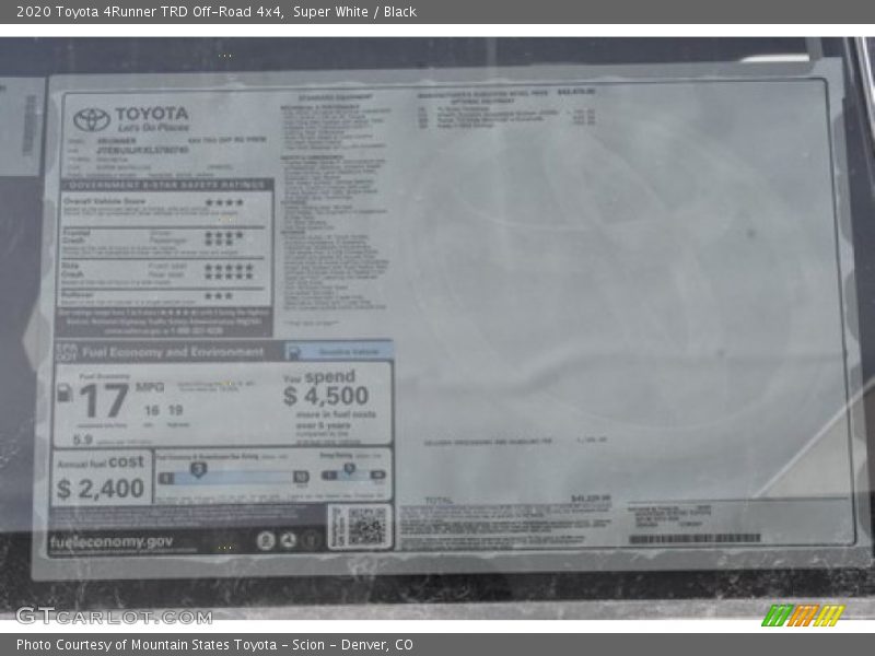 Super White / Black 2020 Toyota 4Runner TRD Off-Road 4x4