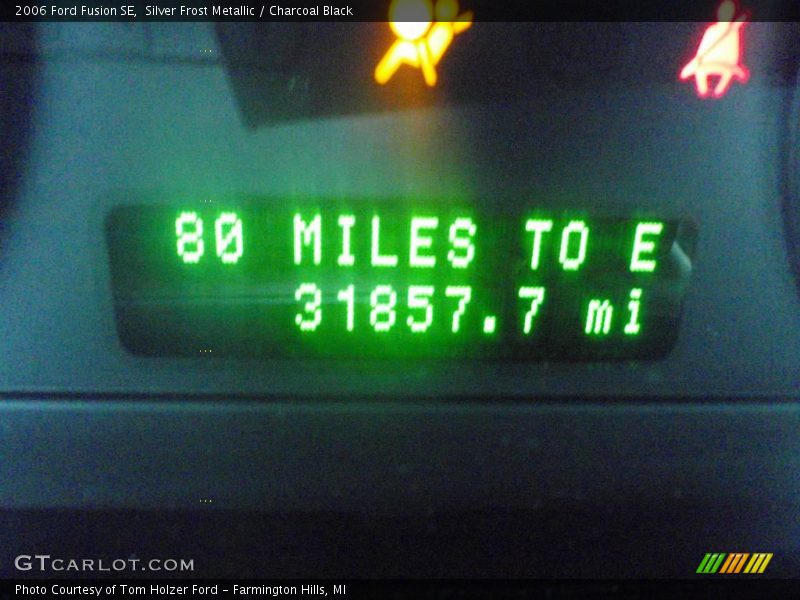 Silver Frost Metallic / Charcoal Black 2006 Ford Fusion SE