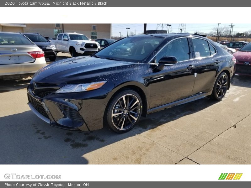 Midnight Black Metallic / Black 2020 Toyota Camry XSE