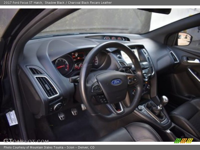 Shadow Black / Charcoal Black Recaro Leather 2017 Ford Focus ST Hatch