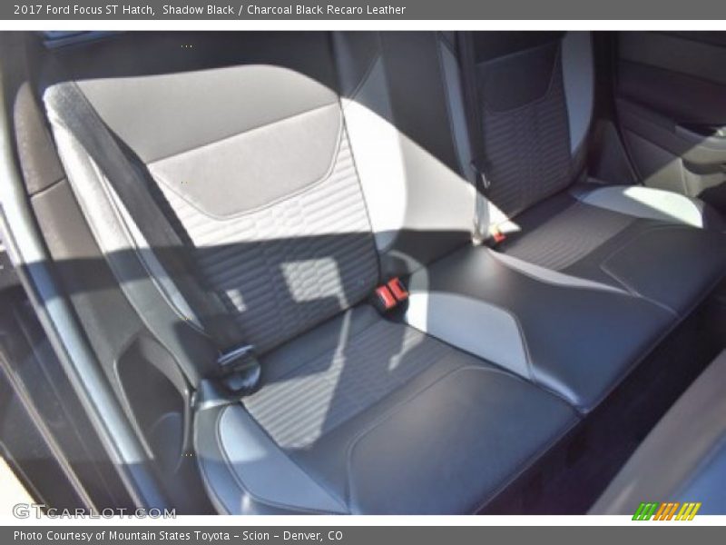 Shadow Black / Charcoal Black Recaro Leather 2017 Ford Focus ST Hatch