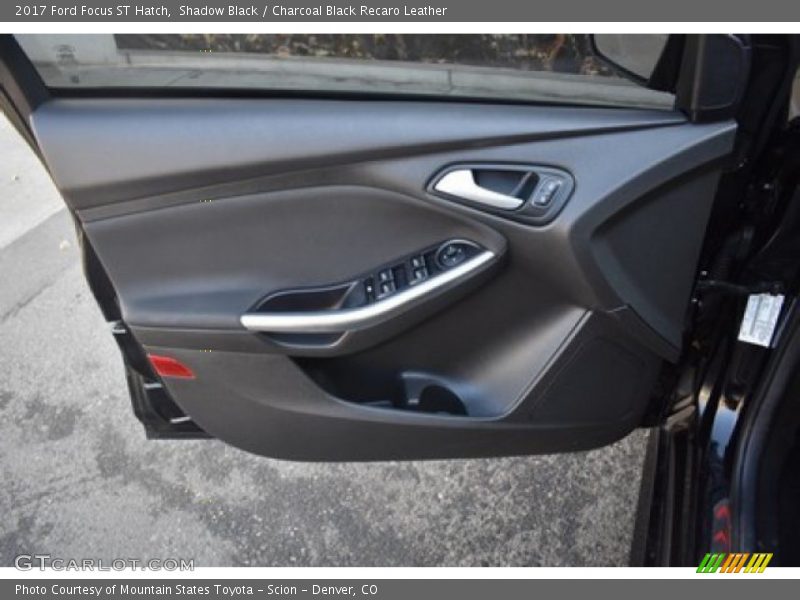 Door Panel of 2017 Focus ST Hatch