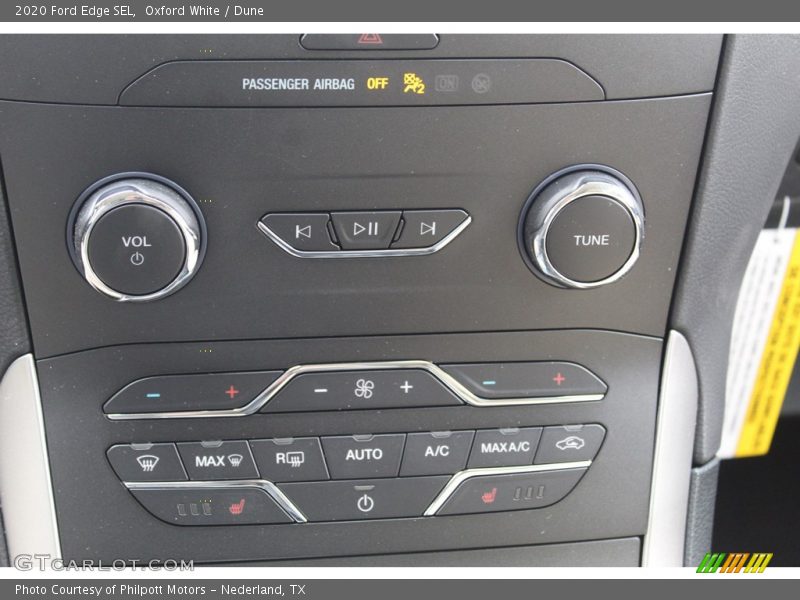 Oxford White / Dune 2020 Ford Edge SEL