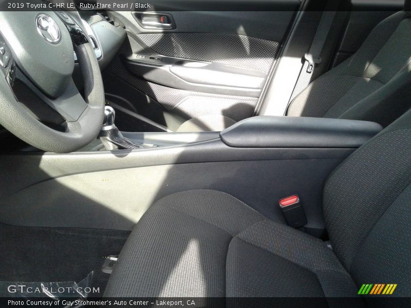 Ruby Flare Pearl / Black 2019 Toyota C-HR LE