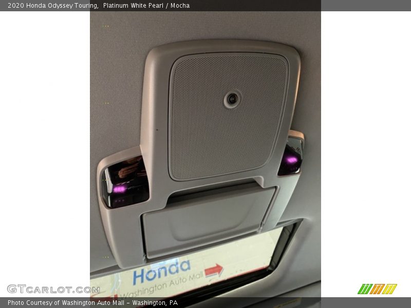 Platinum White Pearl / Mocha 2020 Honda Odyssey Touring
