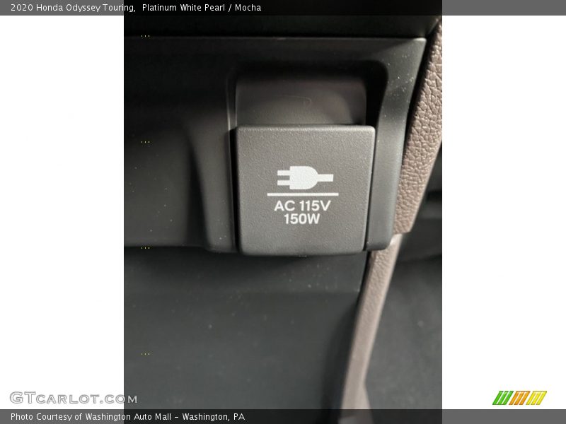 Platinum White Pearl / Mocha 2020 Honda Odyssey Touring