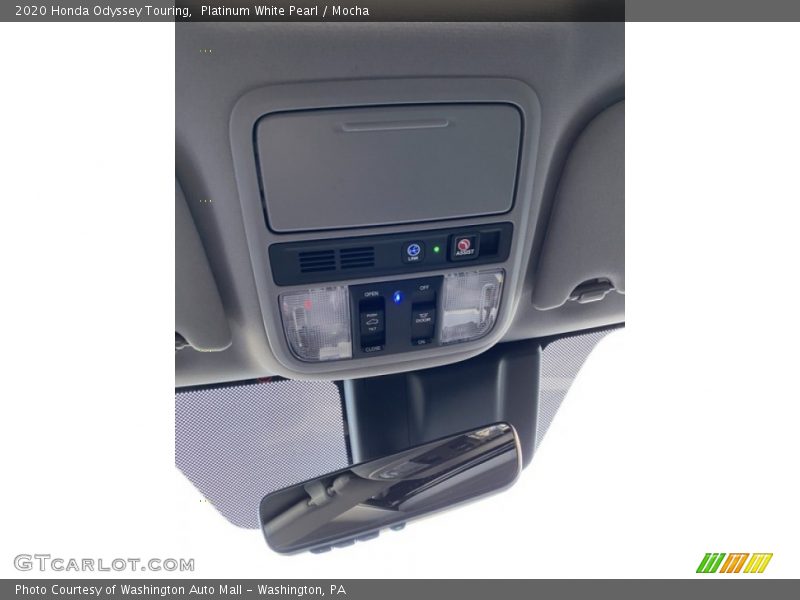 Platinum White Pearl / Mocha 2020 Honda Odyssey Touring