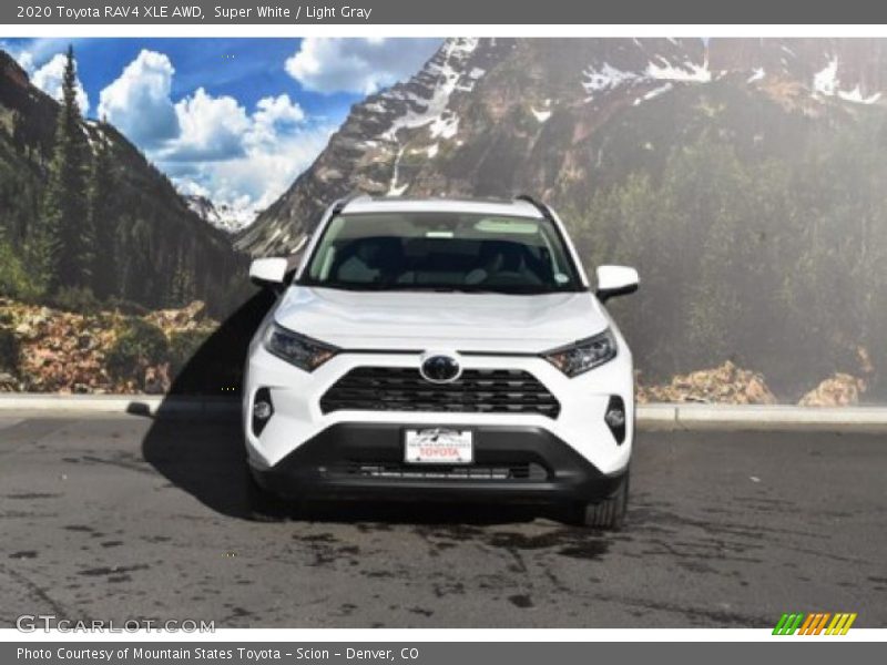 Super White / Light Gray 2020 Toyota RAV4 XLE AWD