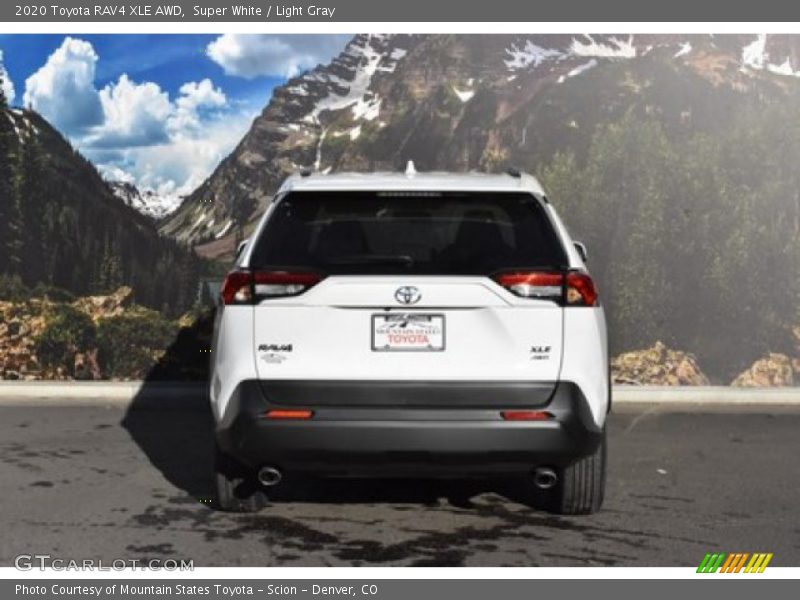 Super White / Light Gray 2020 Toyota RAV4 XLE AWD
