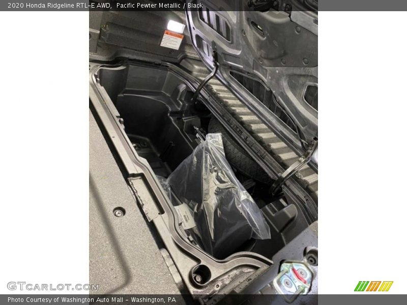 Pacific Pewter Metallic / Black 2020 Honda Ridgeline RTL-E AWD
