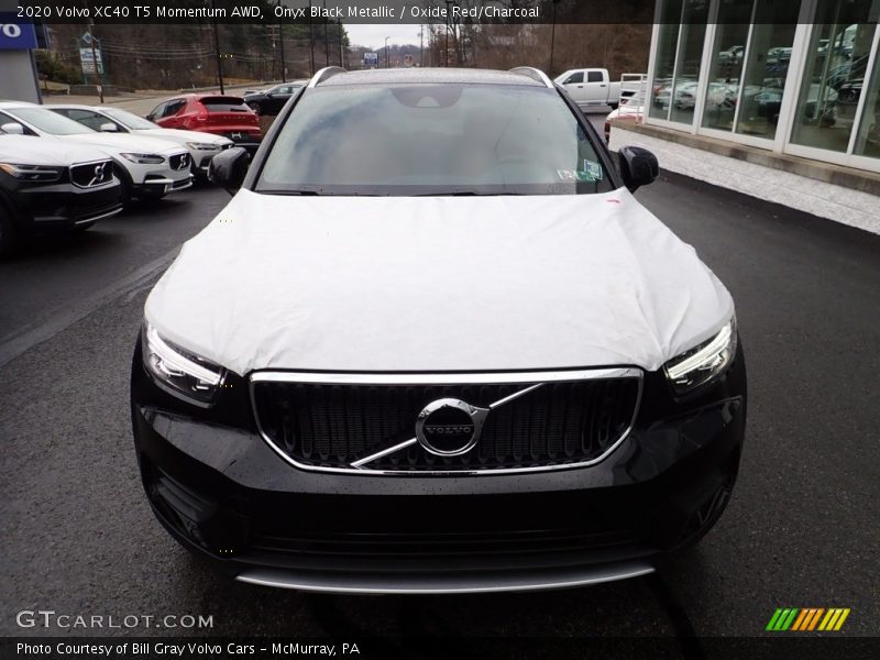 Onyx Black Metallic / Oxide Red/Charcoal 2020 Volvo XC40 T5 Momentum AWD