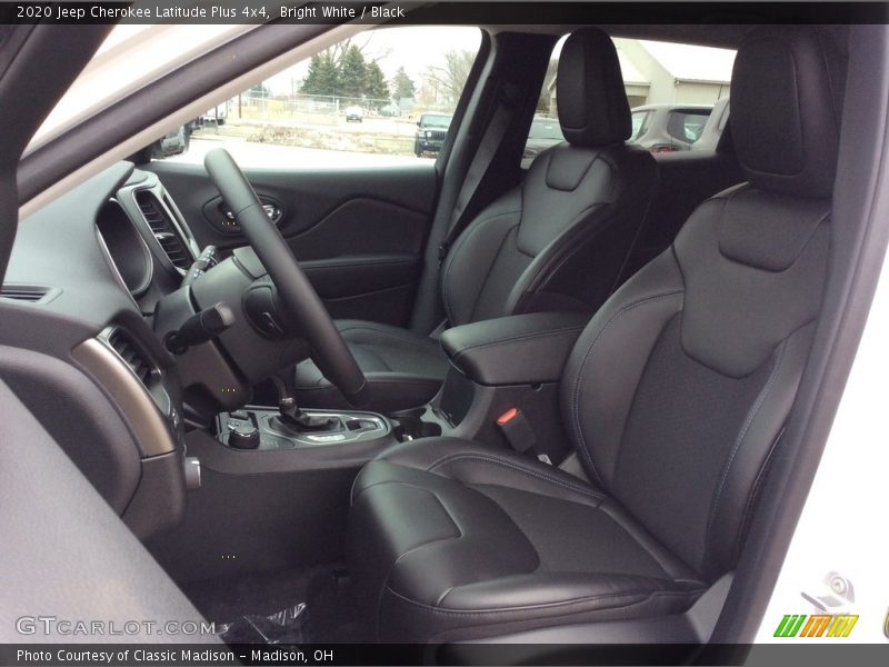 Bright White / Black 2020 Jeep Cherokee Latitude Plus 4x4