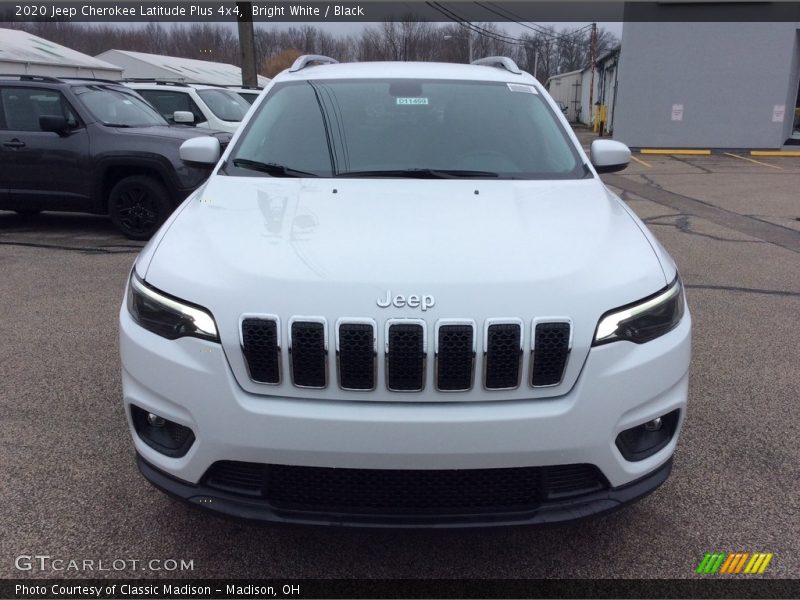 Bright White / Black 2020 Jeep Cherokee Latitude Plus 4x4