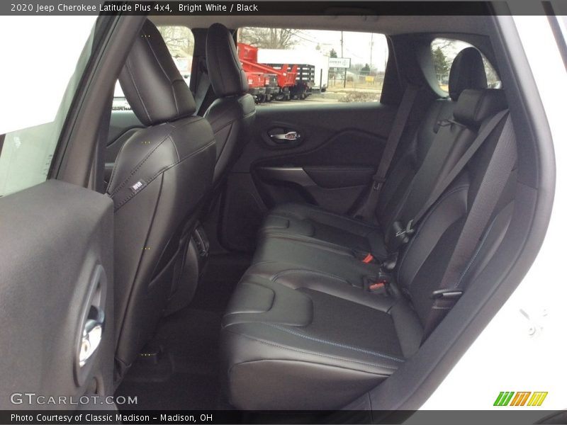Bright White / Black 2020 Jeep Cherokee Latitude Plus 4x4