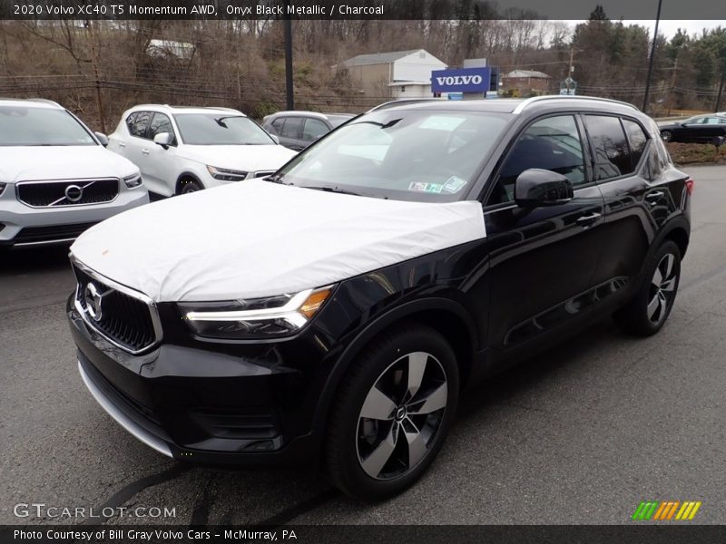 Onyx Black Metallic / Charcoal 2020 Volvo XC40 T5 Momentum AWD