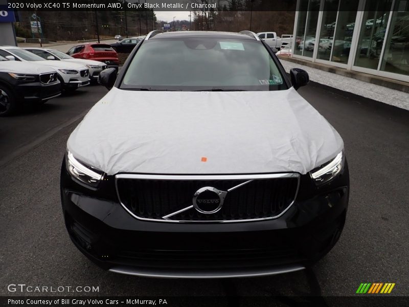Onyx Black Metallic / Charcoal 2020 Volvo XC40 T5 Momentum AWD